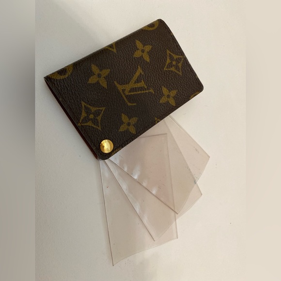 Louis Vuitton Monogram Card Holder - Picture 1 of 15